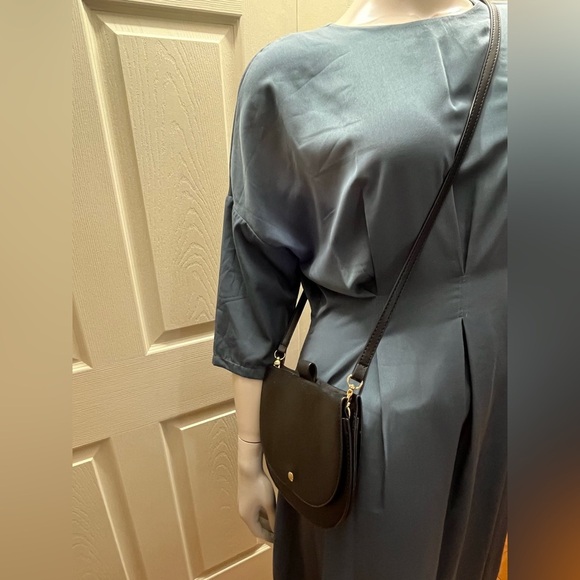 🖤 MADISON WEST – Black Faux Leather Crossbody Bag - Picture 8 of 11